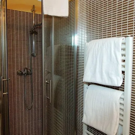 La Casa Del Colonnello Hotel Vercelli Buitenkant foto